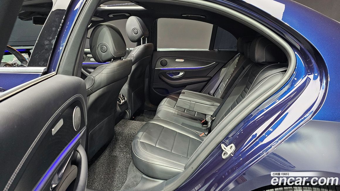 Mercedes-Benz E-Class 2021