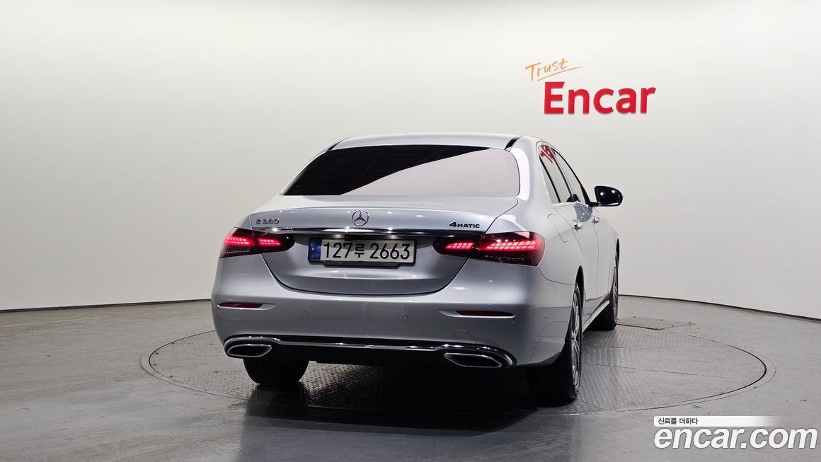 Mercedes-Benz E-Class 2021