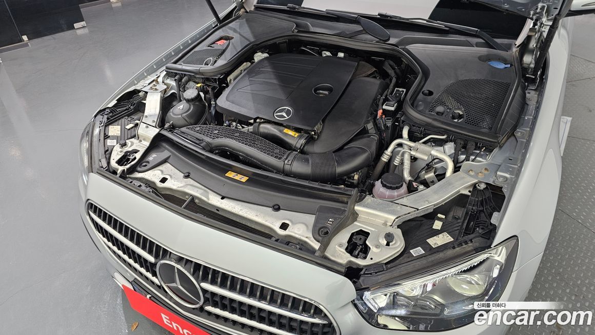 Mercedes-Benz E-Class 2021