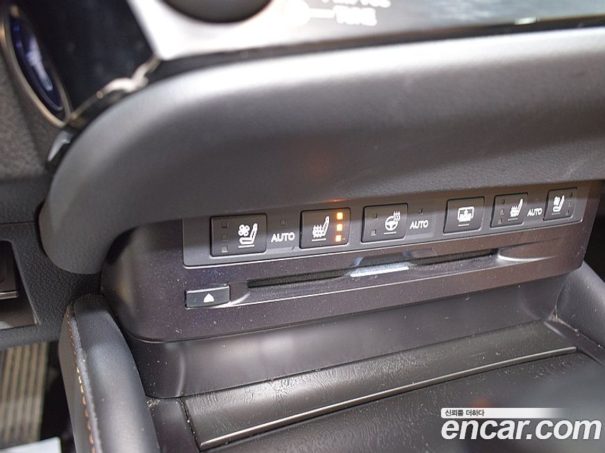 Lexus ES 2022