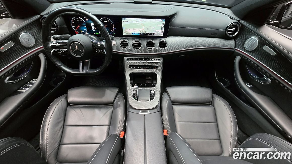 Mercedes-Benz E-Class 2021