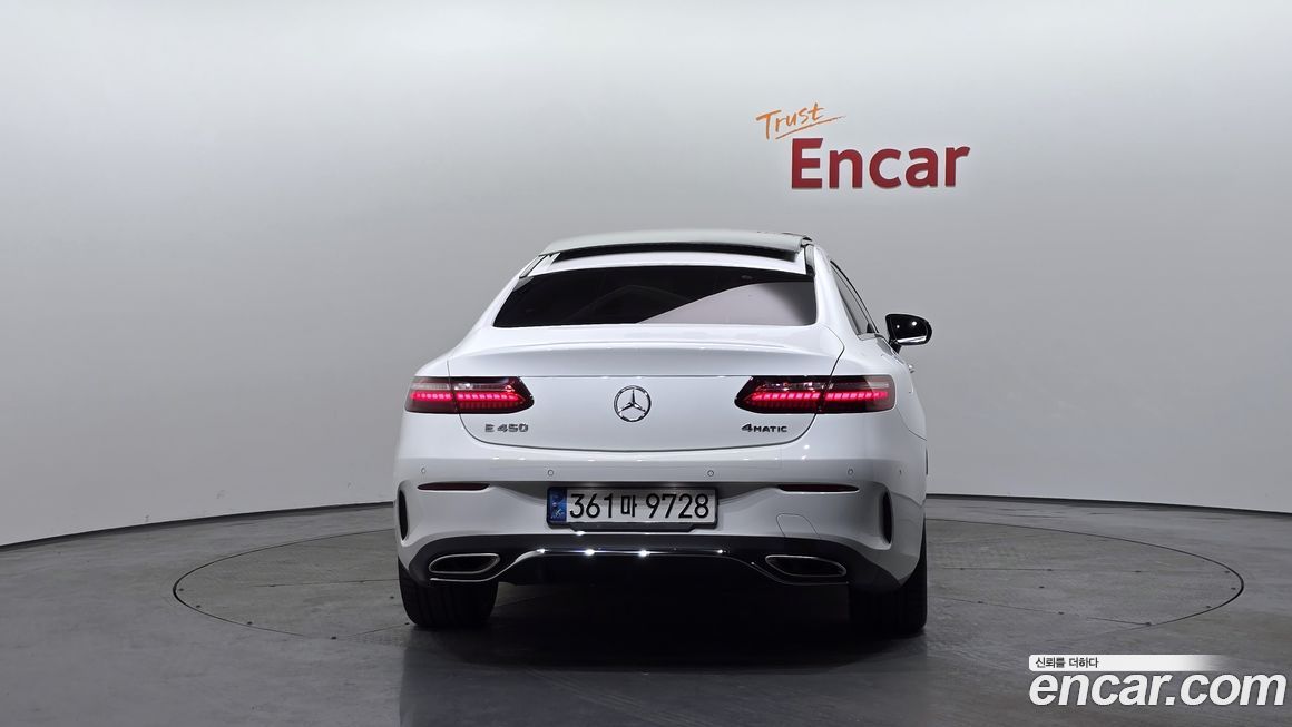 Mercedes-Benz E-Class 2021