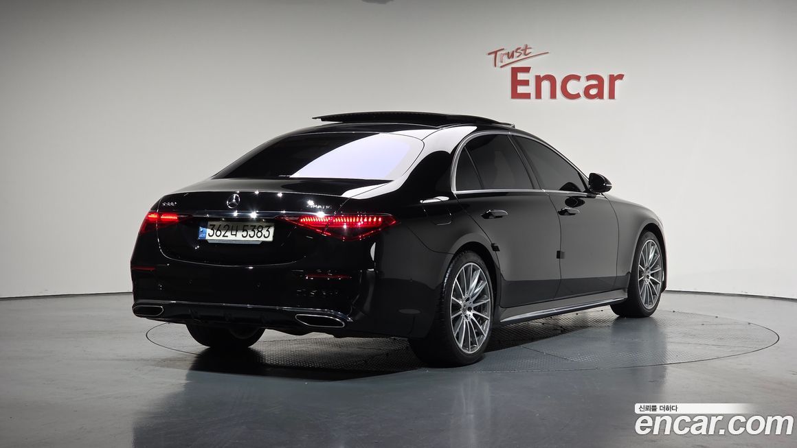 Mercedes-Benz S-Class 2021