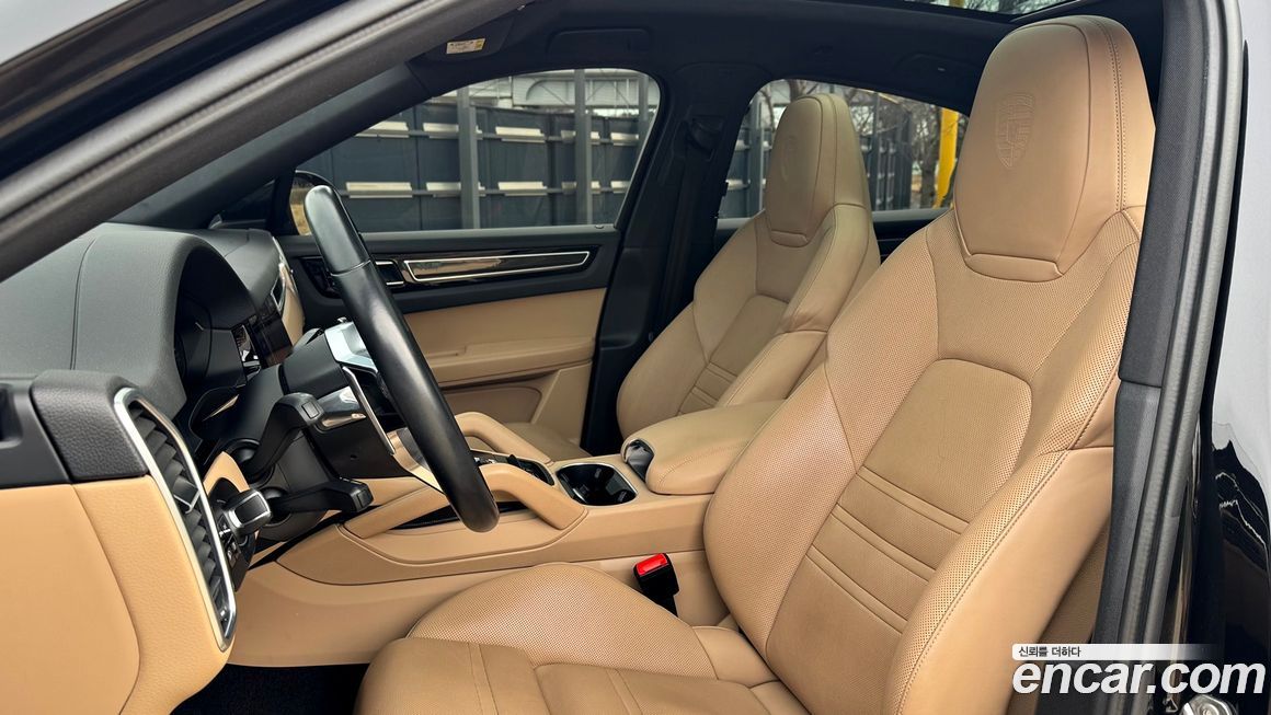 Porsche Cayenne 2021