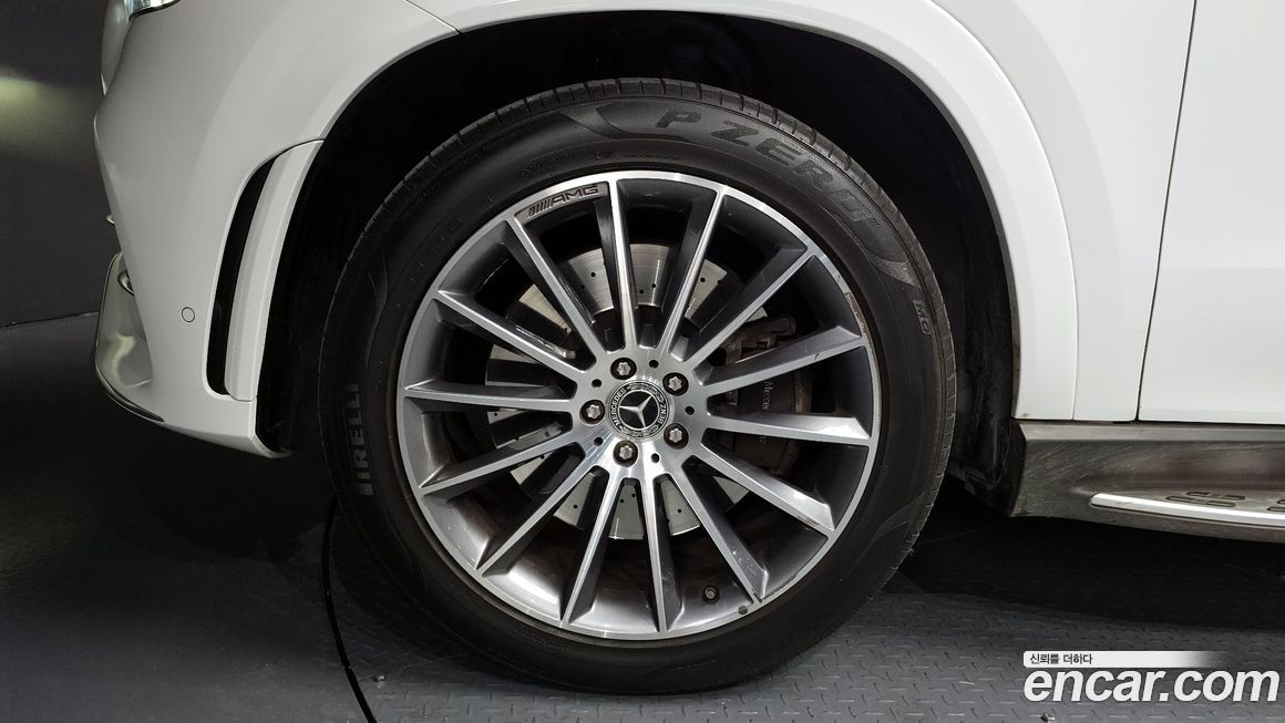 Mercedes-Benz GLE-Class 2023