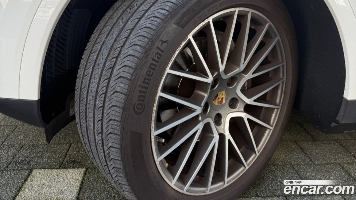 Porsche Cayenne 2023