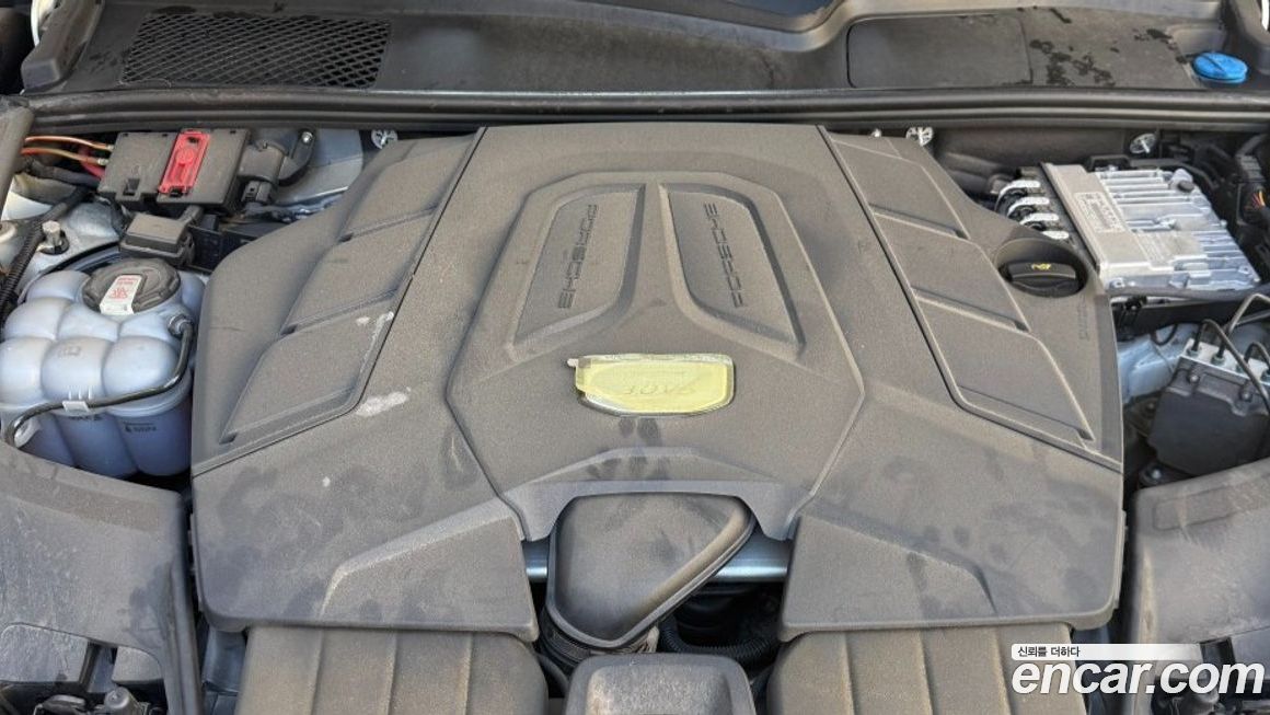 Porsche Cayenne 2023