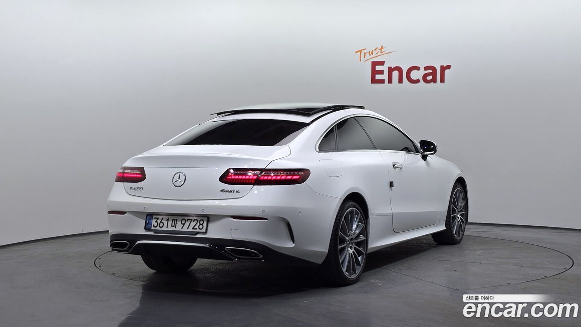 Mercedes-Benz E-Class 2021