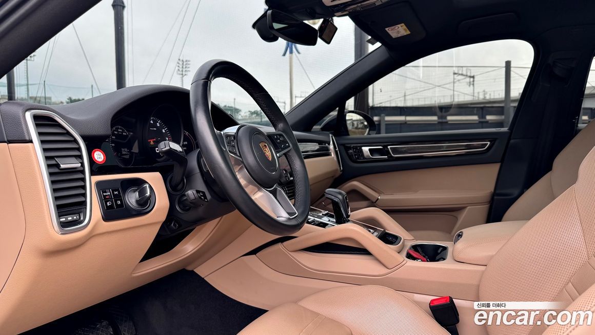 Porsche Cayenne 2021