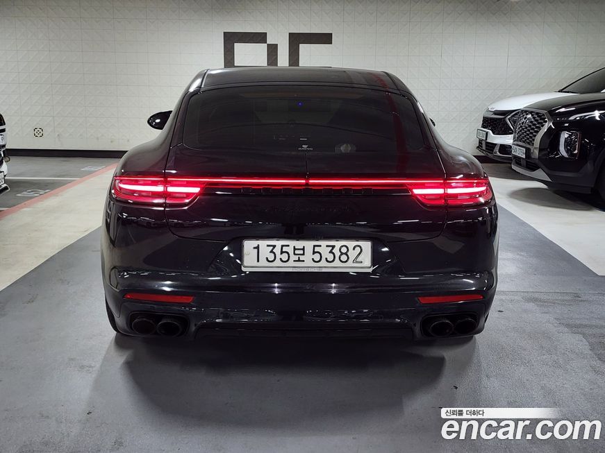 Porsche Panamera 2020
