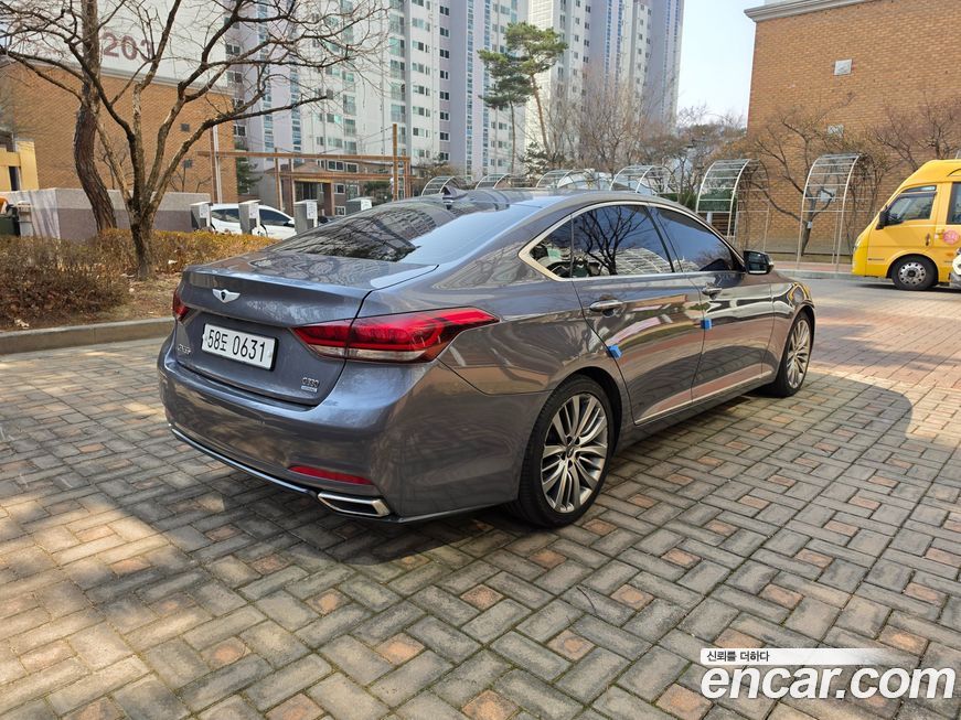 Hyundai Genesis 2016