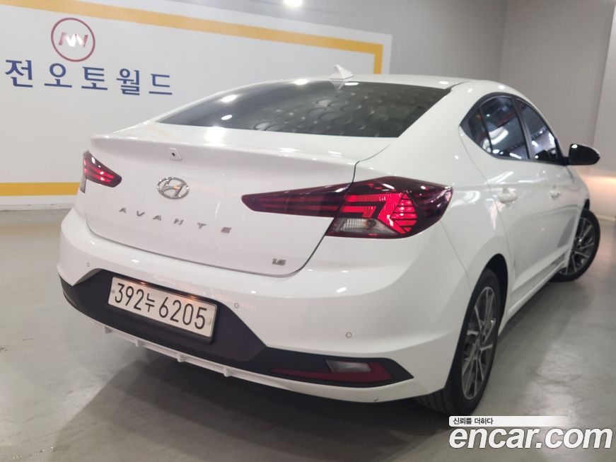 Hyundai AVANTE 2020
