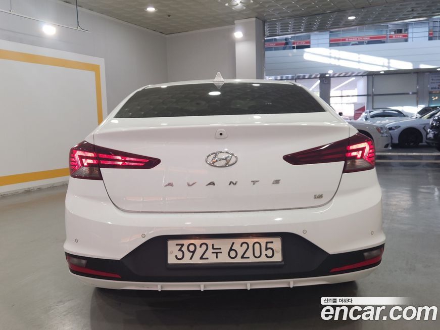 Hyundai AVANTE 2020