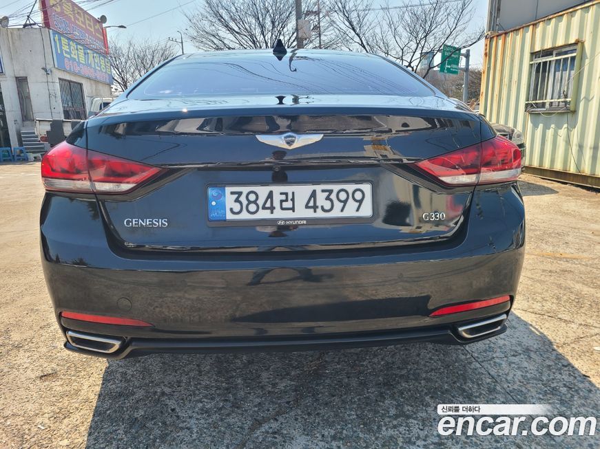 Hyundai Genesis 2016