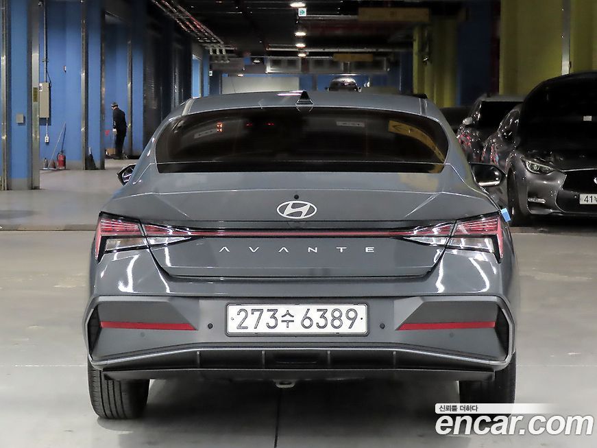 Hyundai AVANTE 2025
