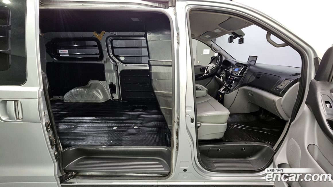 Hyundai Starex 2019