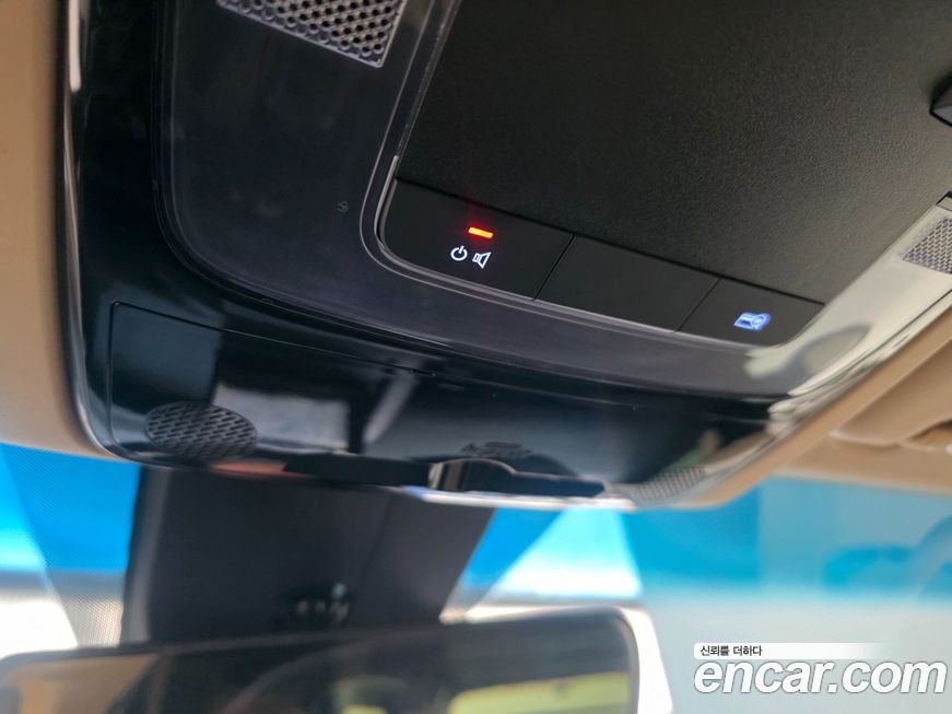 Hyundai Staria 2025