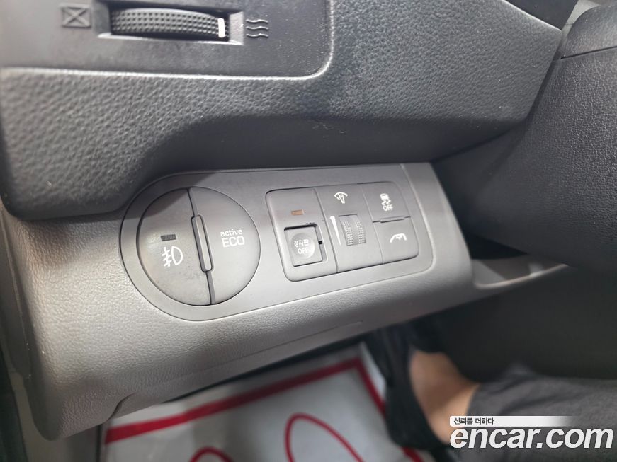 Hyundai Starex 2019