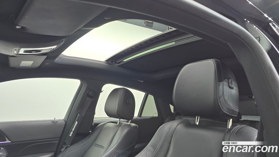 Mercedes-Benz GLE-Class 2021