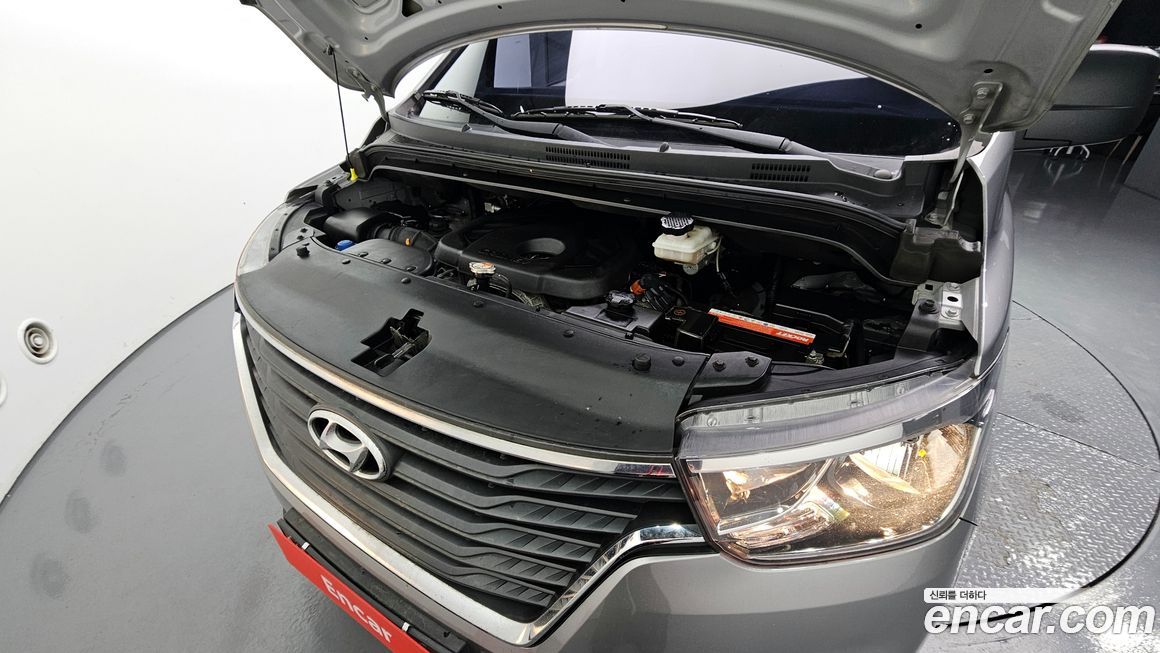 Hyundai Starex 2019