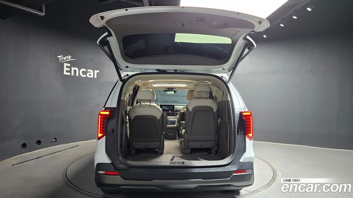 Kia Canival 2025