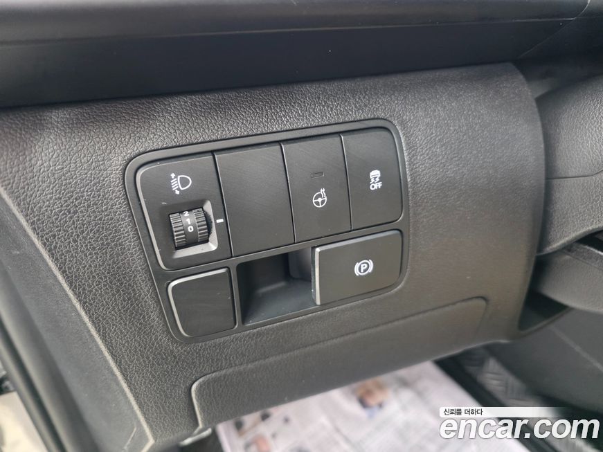 Hyundai Staria 2025