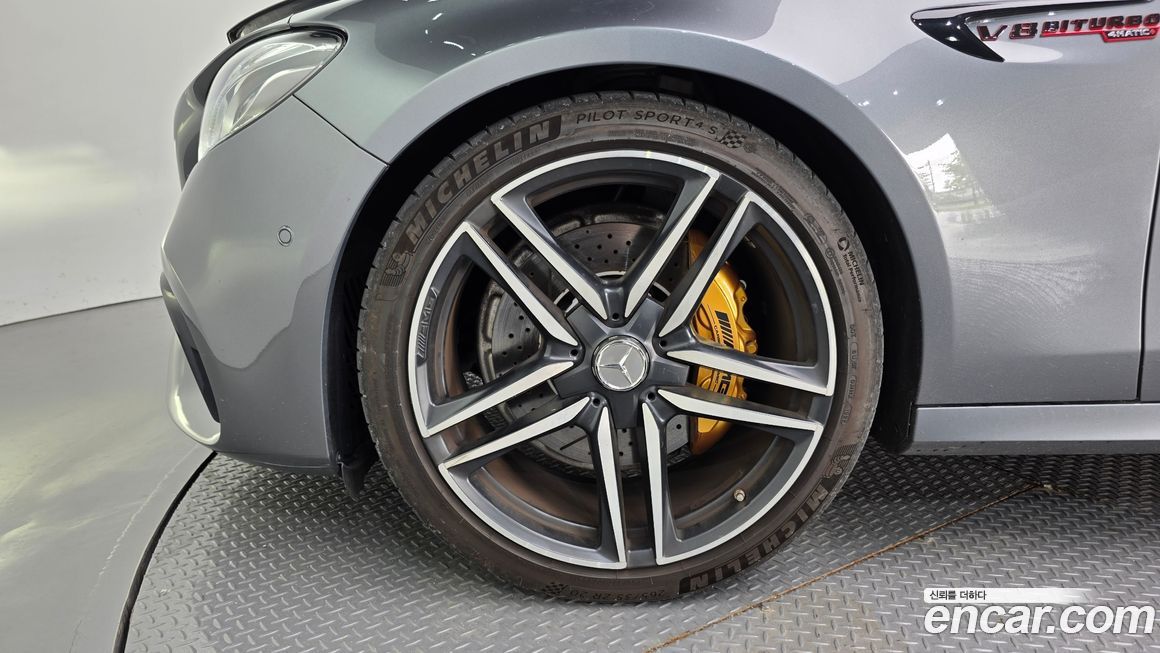 Mercedes-Benz E-Class 2019