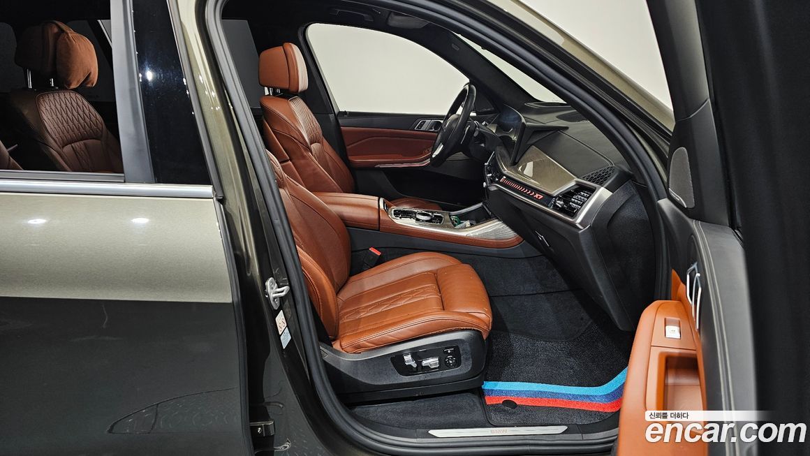 BMW X7 2023