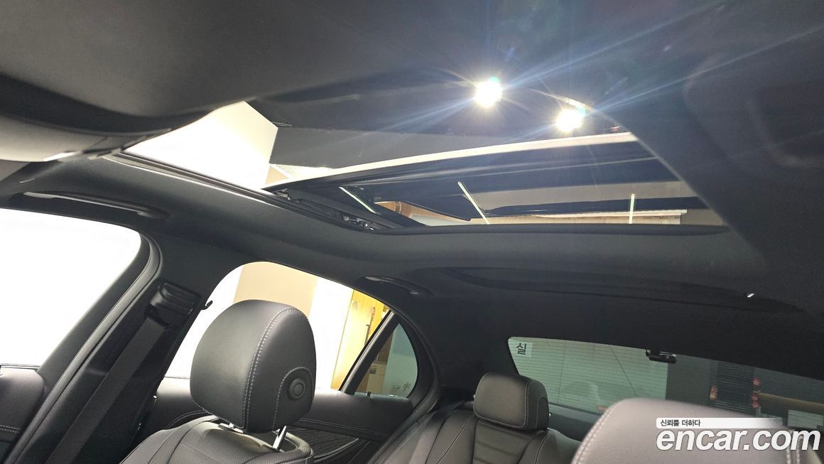 Mercedes-Benz E-Class 2023