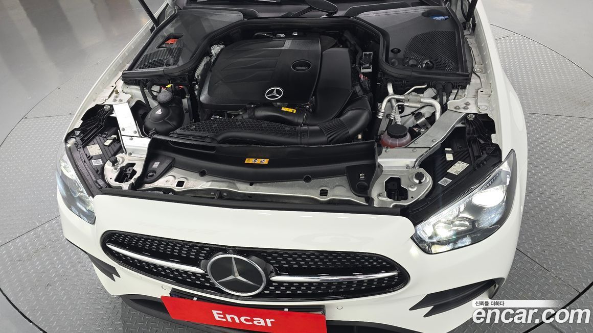 Mercedes-Benz E-Class 2023