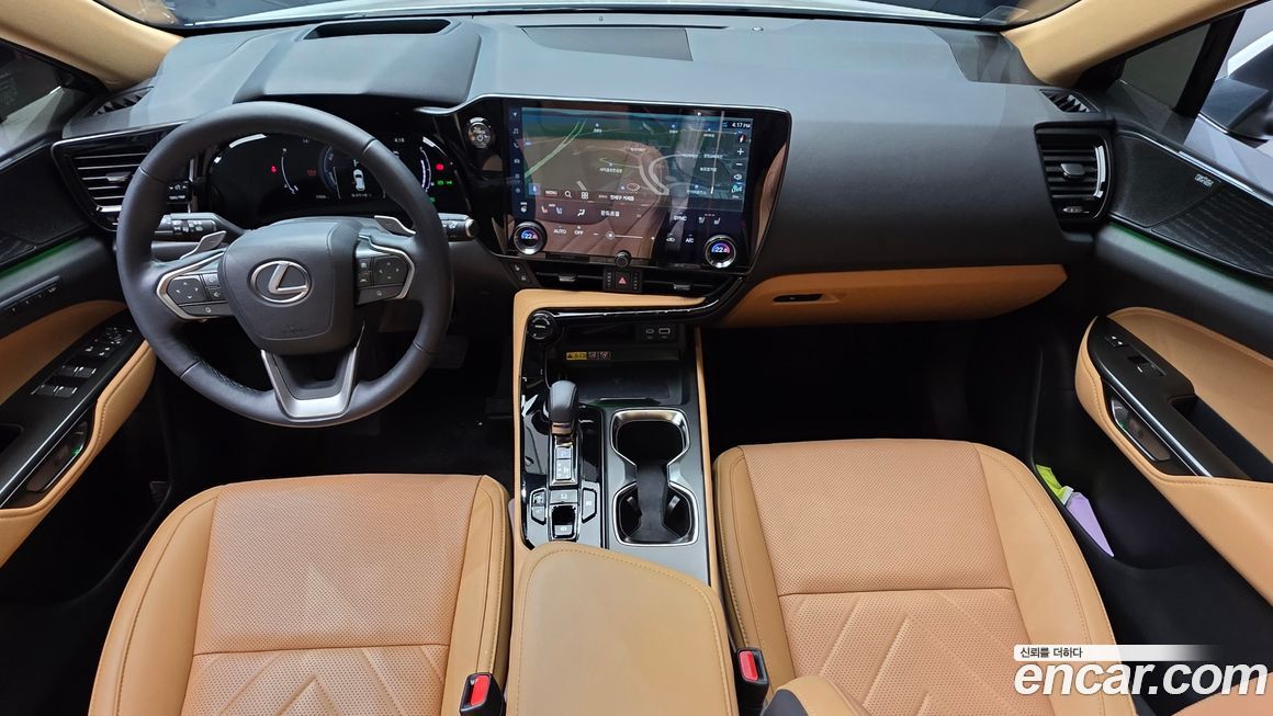 Lexus NX 2025