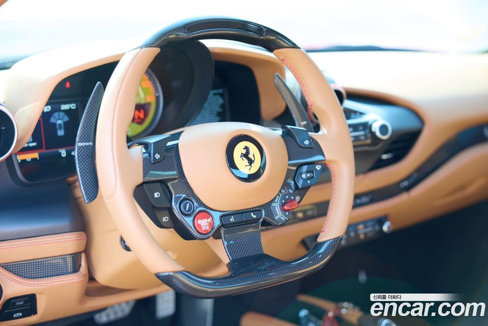 Ferrari F8 2023