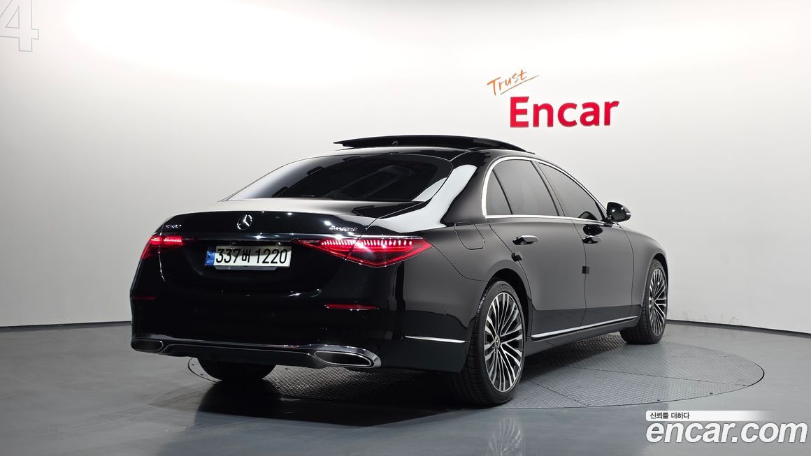 Mercedes-Benz S-Class 2021