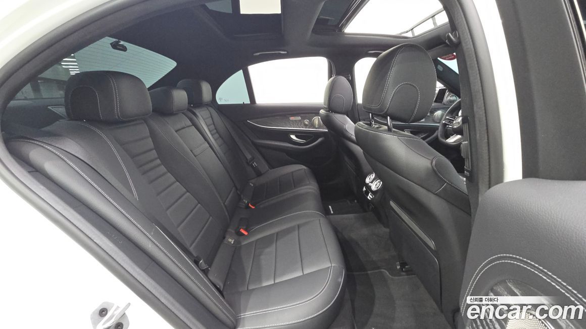 Mercedes-Benz E-Class 2023