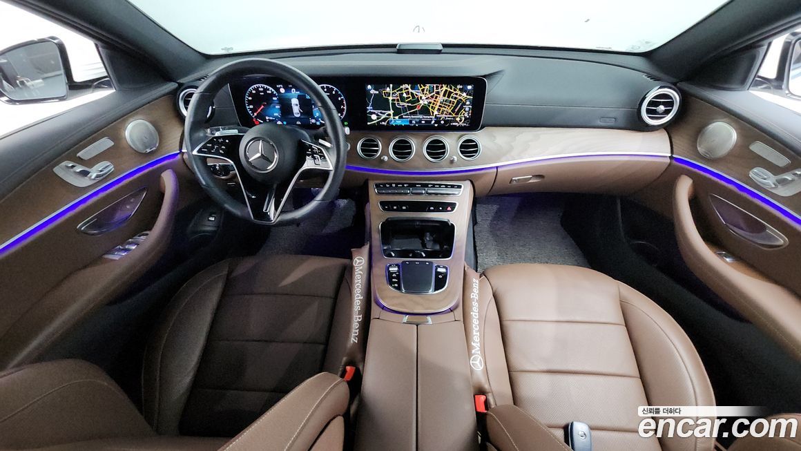 Mercedes-Benz E-Class 2022