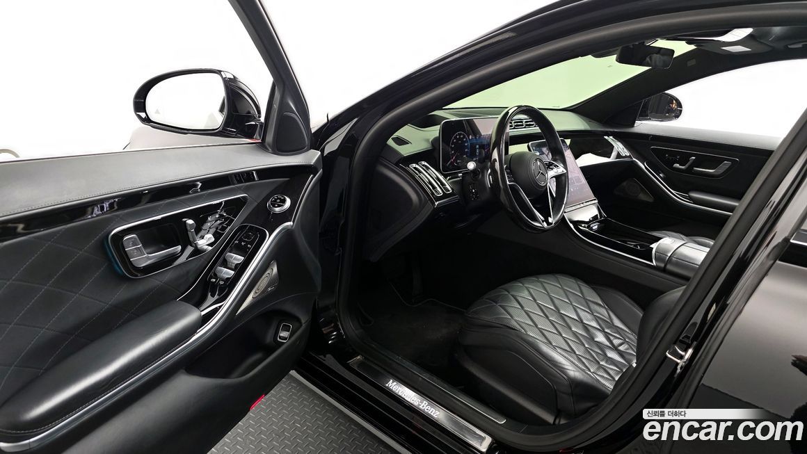 Mercedes-Benz S-Class 2021