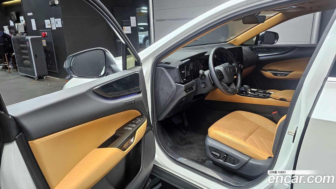 Lexus NX 2024