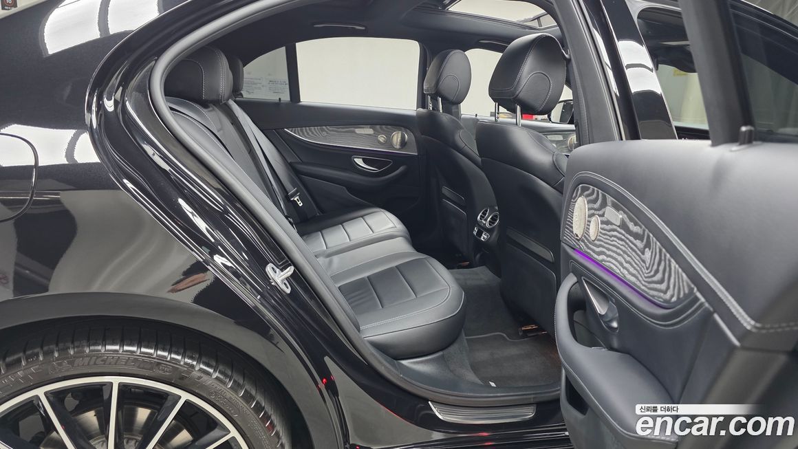 Mercedes-Benz E-Class 2023