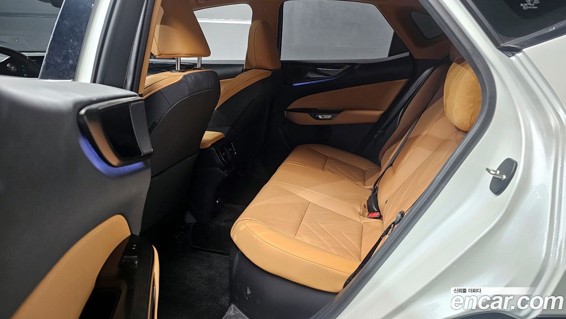 Lexus NX 2024