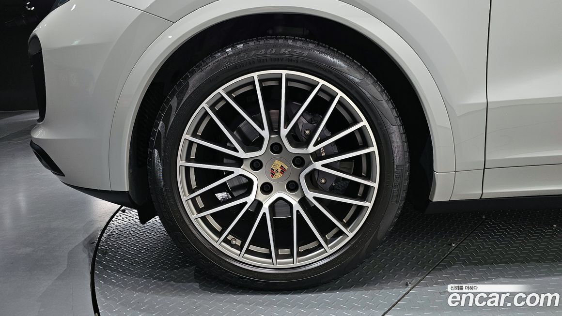 Porsche Cayenne 2022