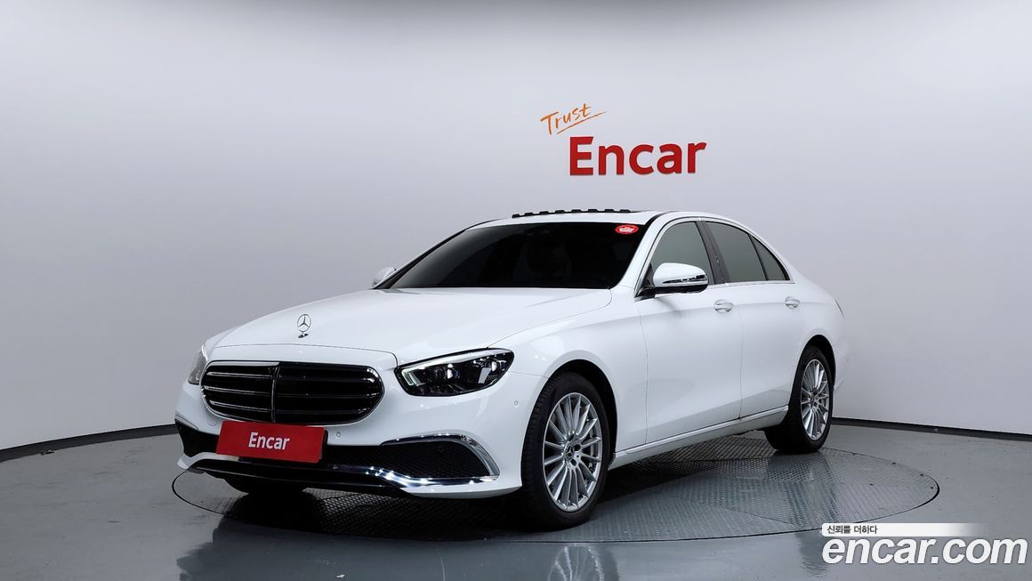 Mercedes-Benz E-Class 2022