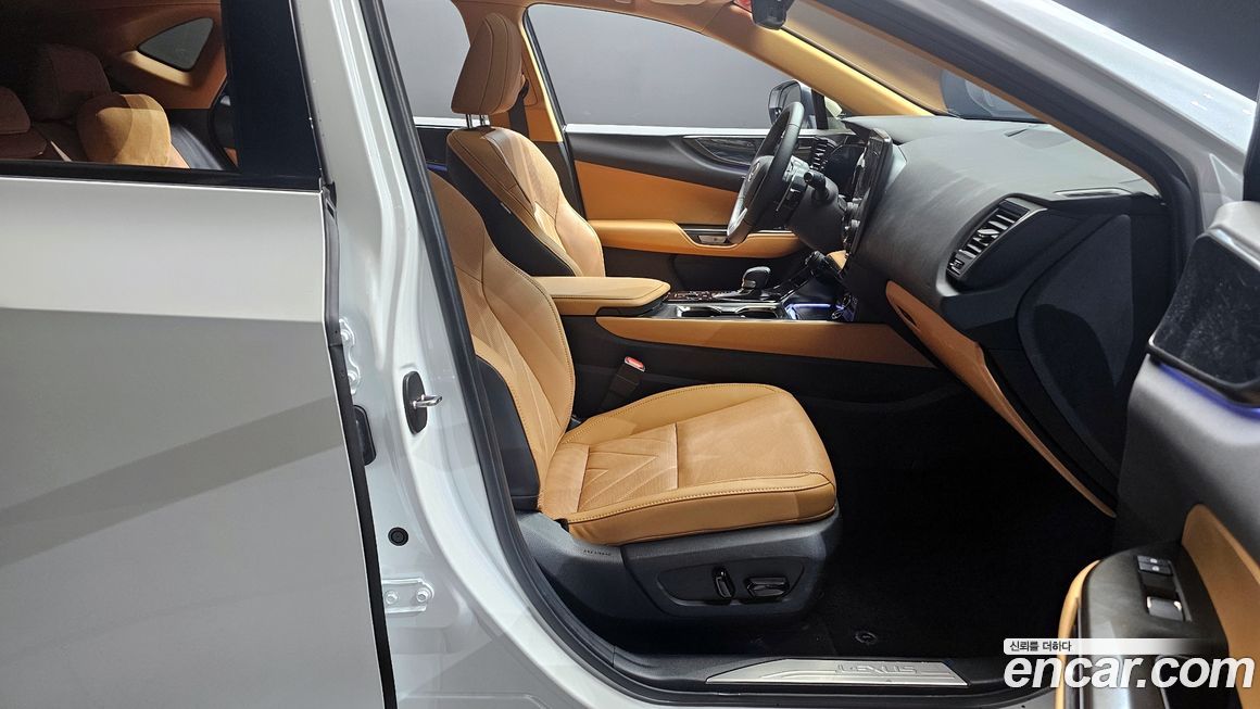 Lexus NX 2024