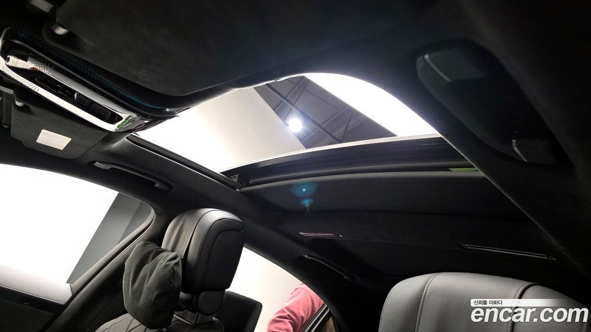 Mercedes-Benz S-Class 2021