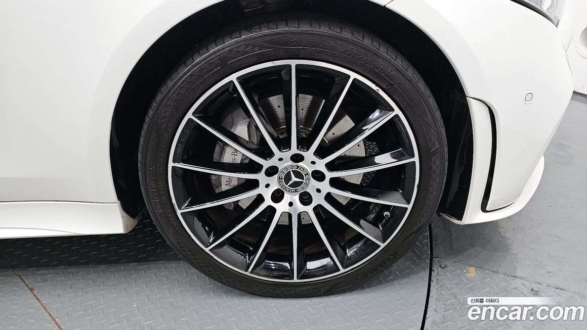 Mercedes-Benz CLS-Class 2021
