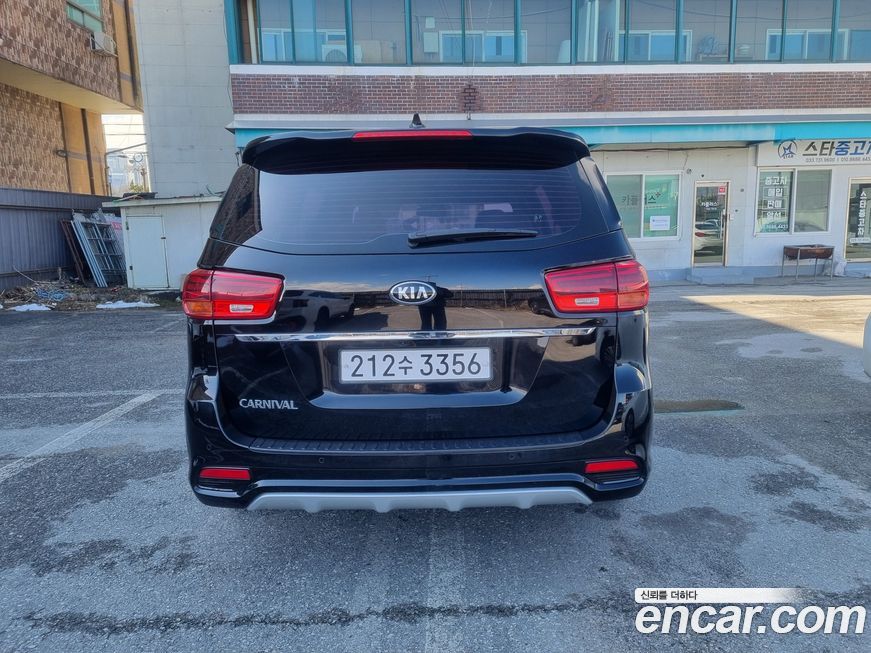 Kia Canival 2019