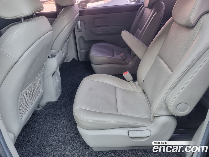 Kia Canival 2019