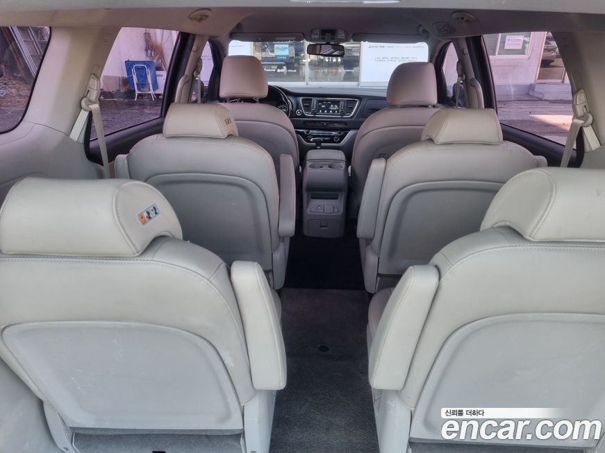 Kia Canival 2019