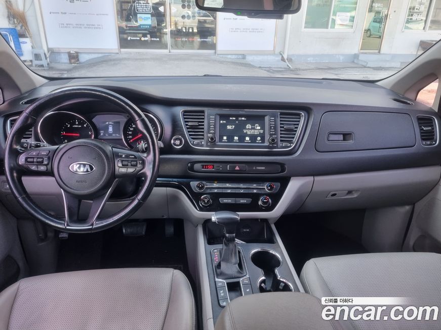 Kia Canival 2019