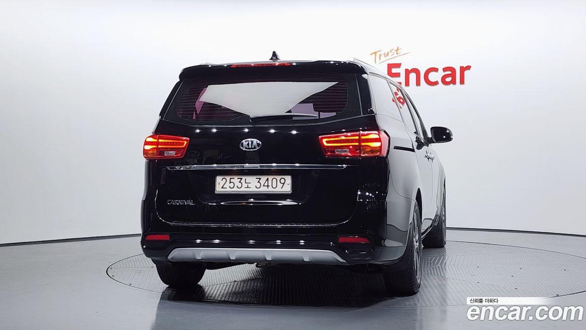 Kia Canival 2019