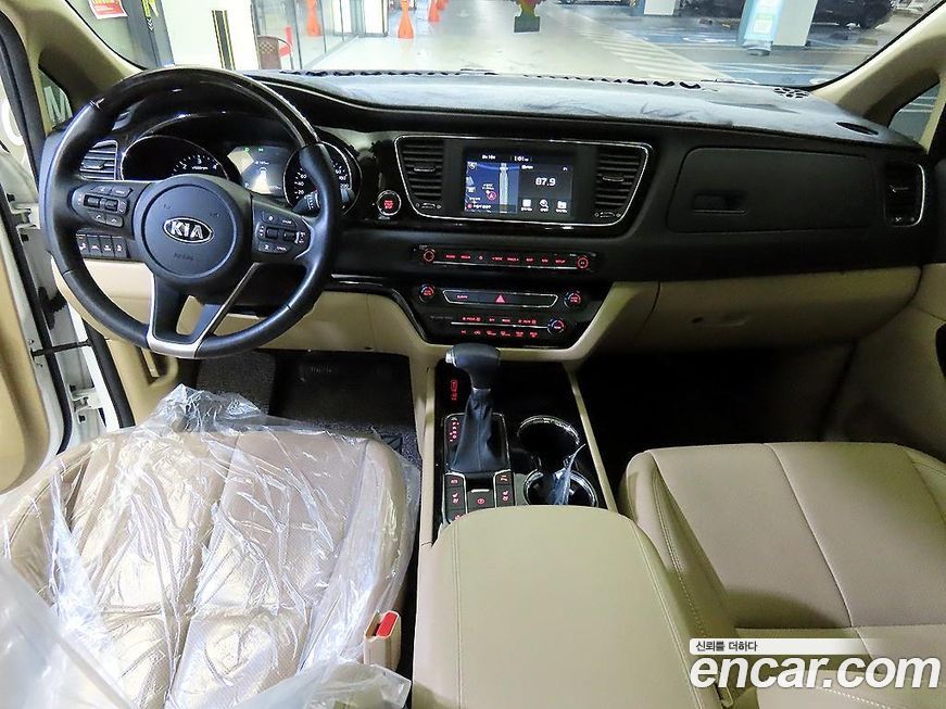Kia Canival 2019